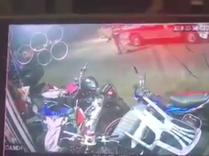 Phuket motorcyclist falls off bike at checkpoint - VIDEO | News by Thaiger