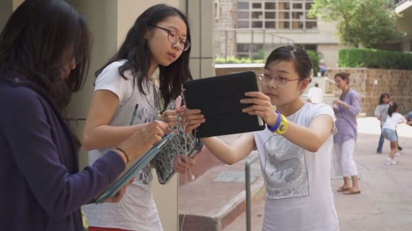 UWC Thailand presents free screening of “SCREENAGERS”