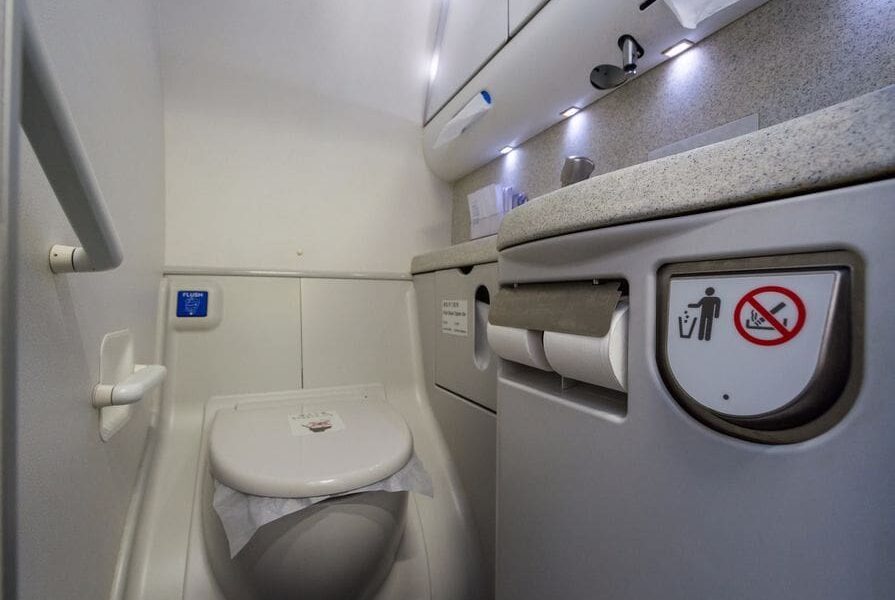 Flight attendant flushes 160,000 baht down airplane toilet The Thaiger