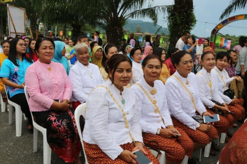 ต.ศรีสุนทร เตรียมจัดงานลอยกระทง “คิดถึงท้ายรางที่บางมะรวน ตอน บุพเพสันนิวาส” | News by The Thaiger