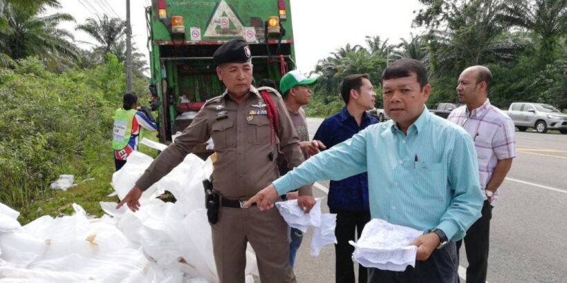 ผู้ประกอบการโรงแรมในพื้นที่อ่าวนาง แอบนำขยะกองโต ทิ้งข้างถนน | The Thaiger