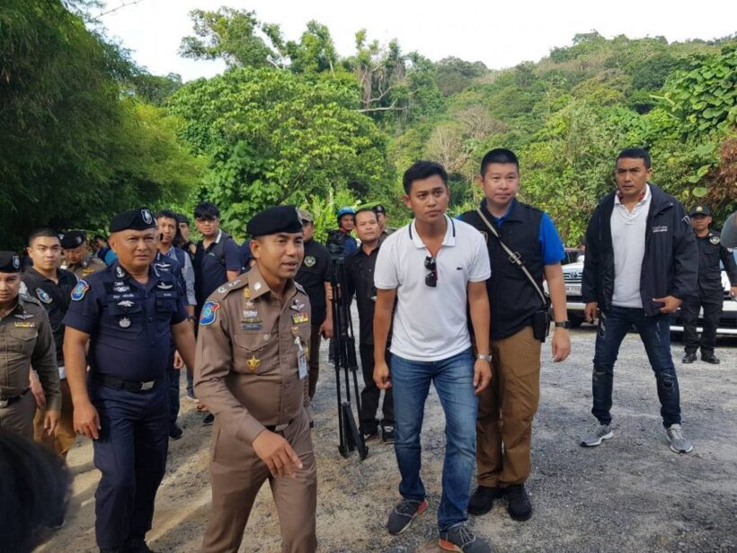 Tourist Police arrest Thais collecting beach entrance fees in Phuket