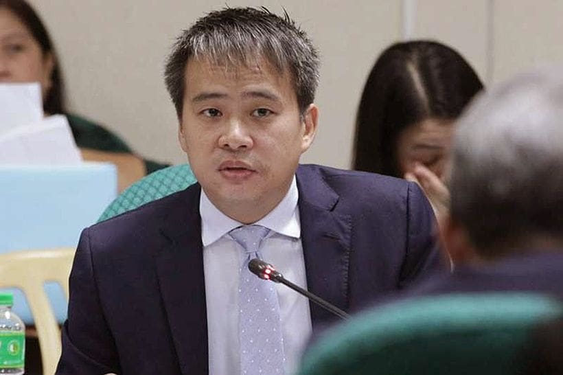 Some Chinese tourists are ‘illegal workers’ – Filipino Senator claims