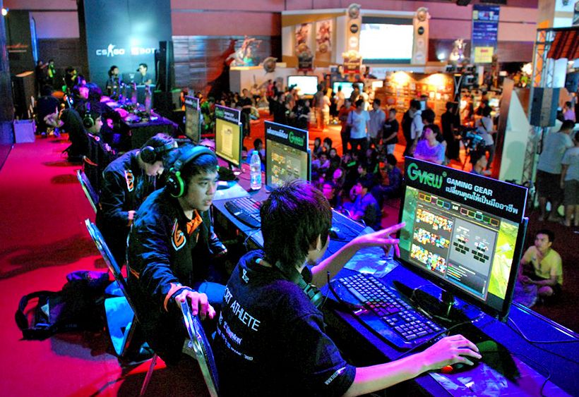 Facebook adds income stream for Thai gamers