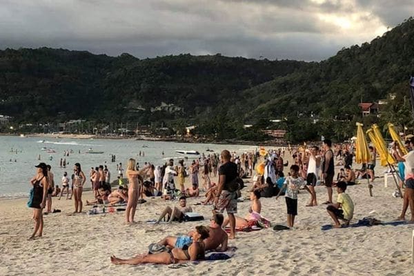 Number of tourists visiting Phuket still high -  TAT Phuket | News by Thaiger