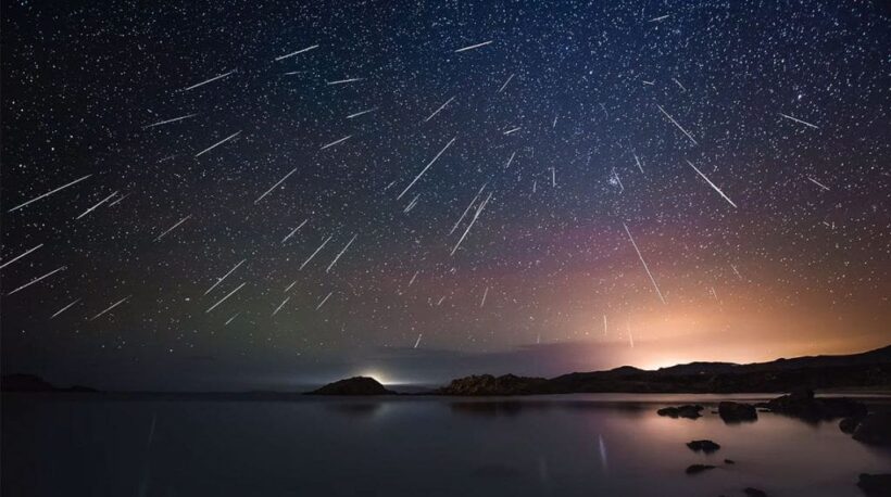 Leonid meteor shower displays across the early morning skies