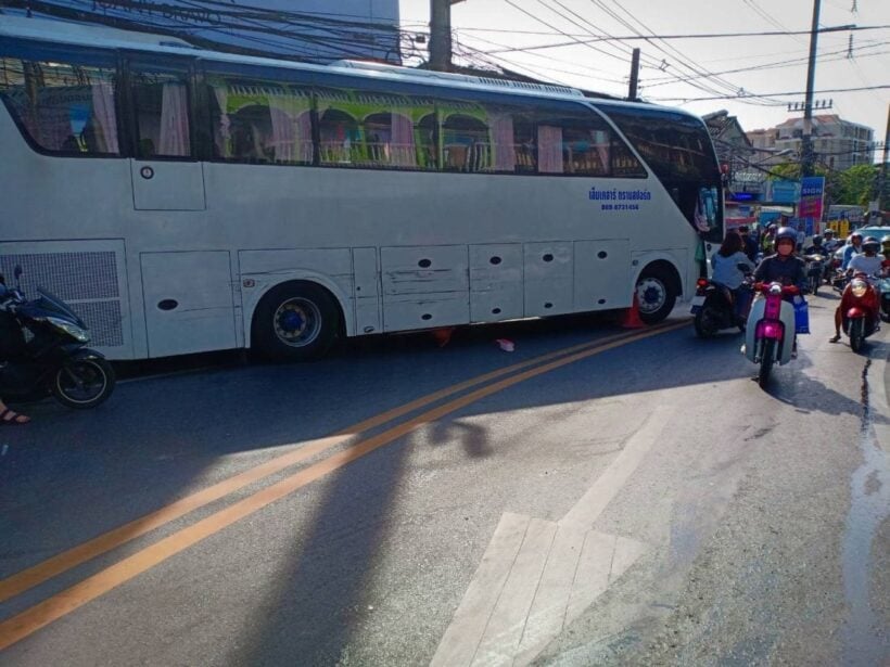 Bus crash on Patong Hill takes out 12 other vehicles, passengers in bus shaken | News by Thaiger