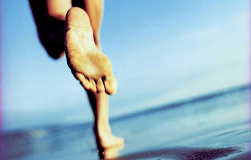 Bare your sole. The benefits of barefoot training.