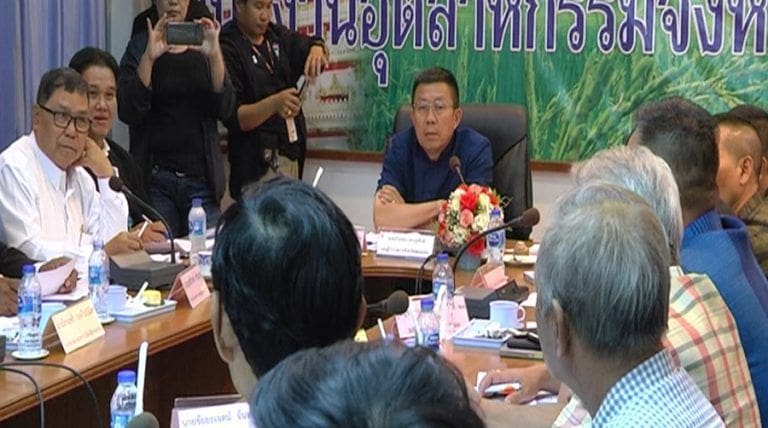 เตือน ปชช.ของแก่นสวมหน้ากากอนามัย – ฝุ่น PM2.5 สูงสุดในประเทศ เหตุเผาไร่หนัก | The Thaiger