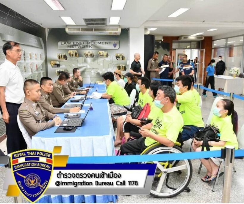 Six Chinese arrested for begging in Bangkok, Thailand