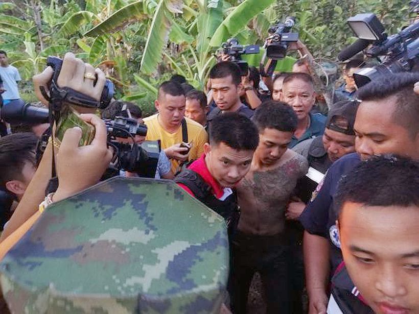 จับทหารเกณฑ์ขโมยปืน M16 จี้ชิงรถพาแฟนสาวหนี | The Thaiger