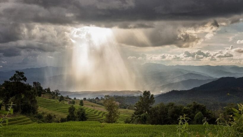 Weather warning for summer storms in upper Thailand