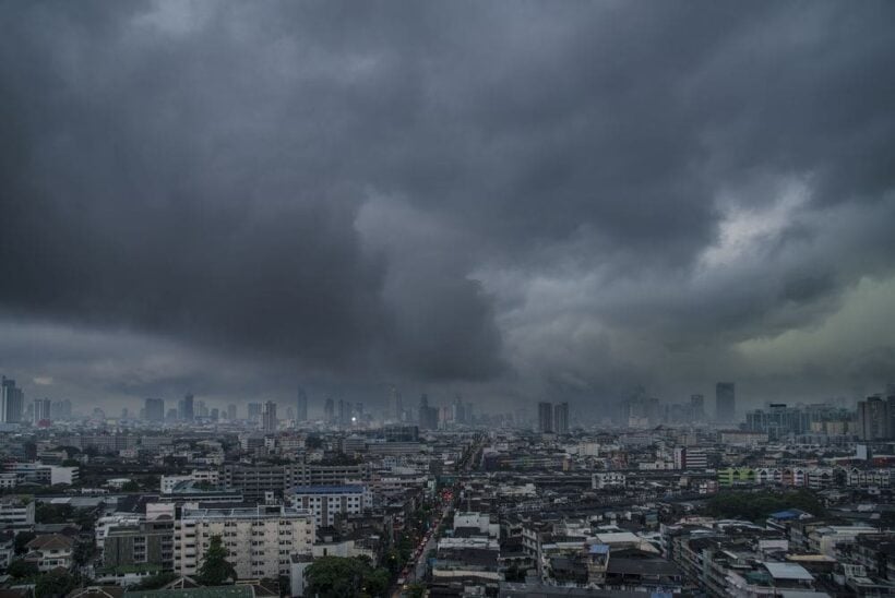 มาแน่ฝนหน้าร้อน อุตุฯ เตือน 1-3 เม.ย. มีพายุฤดูร้อน | The Thaiger
