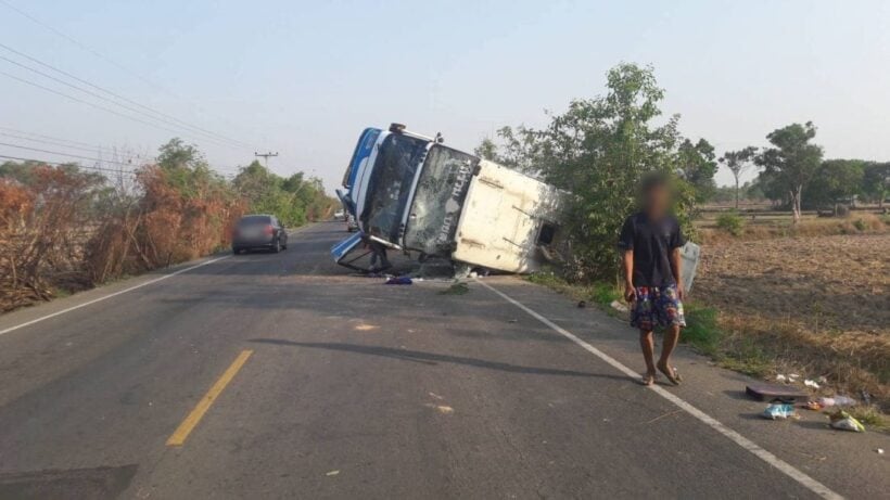 Passengers injured as bus overturns in Si Saket