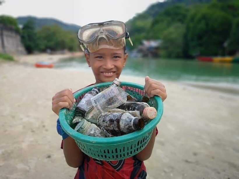 Patong’s trash hero rewarded for collecting garbage in filthy canal