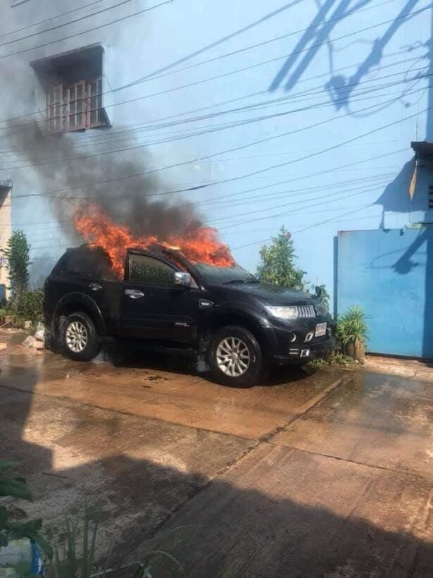 SUV catches fire sitting in Trang's hot sun | News by Thaiger