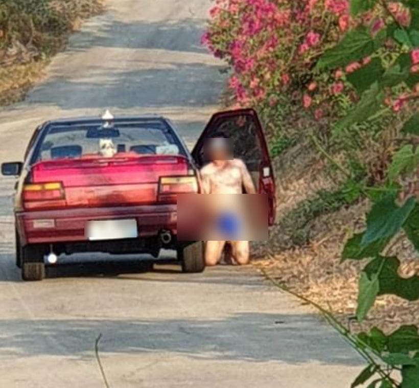 สาวลำปางกรี๊ด โรคจิตคุกเข่าช่วยตัวเองข้างเก๋งแดง นี่ไม่ใช่ครั้งแรก | The Thaiger