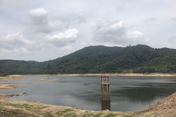 ต้องเฝ้าระวังต่อ ภูเก็ตฝนตกแล้ว แต่ยังไม่พ้นวิกฤติภัยแล้ง | The Thaiger