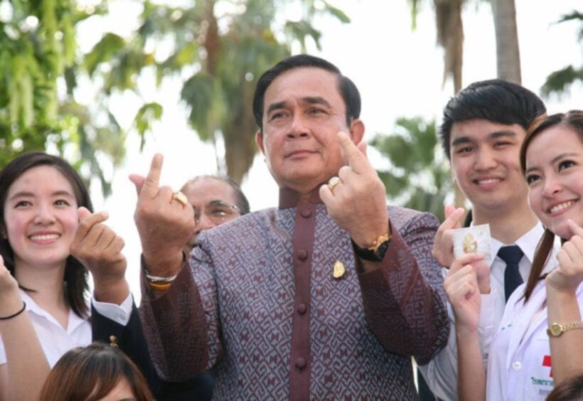 บิ๊กตู่ปลื้ม “ไทยทุกข์ยากน้อยที่สุดในโลก” ชนะสวิส ญีปุ่น สิงคโปร์ | The Thaiger
