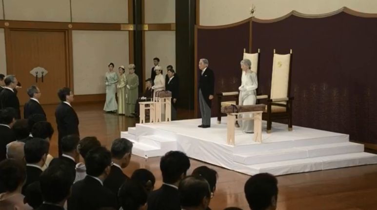 ชมถ่ายทอดสด พระราชพิธีสละราชสมบัติ สมเด็จพระจักรพรรดิอากิฮิโตะแห่งญี่ปุ่น | The Thaiger