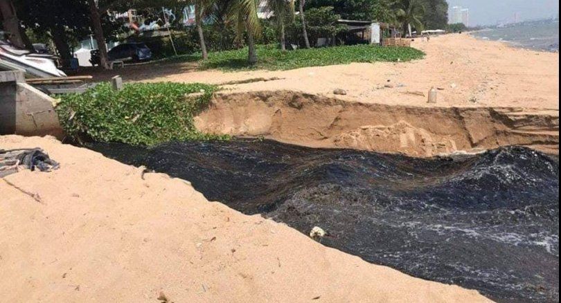 Pattaya officials react to the video of gushing sewage and wastewater - VIDEO | News by Thaiger