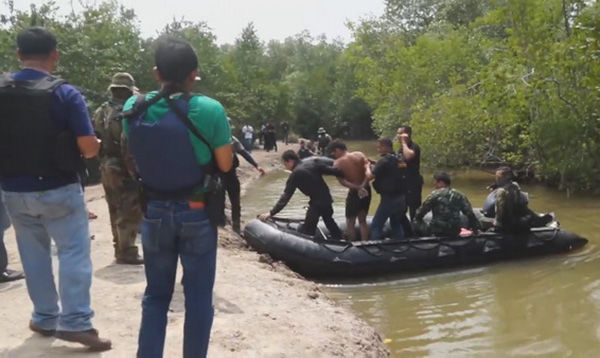 สั่งจำคุก 39 ปี 2 โจรใต้คดีตรวจยึดฐานตันหยงเปาว์ | The Thaiger