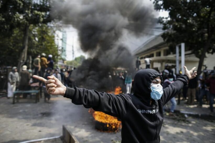 Second night of violence over election results – Jakarta