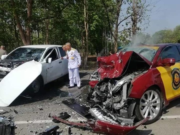 Police and passenger die in Phitsanulok collision