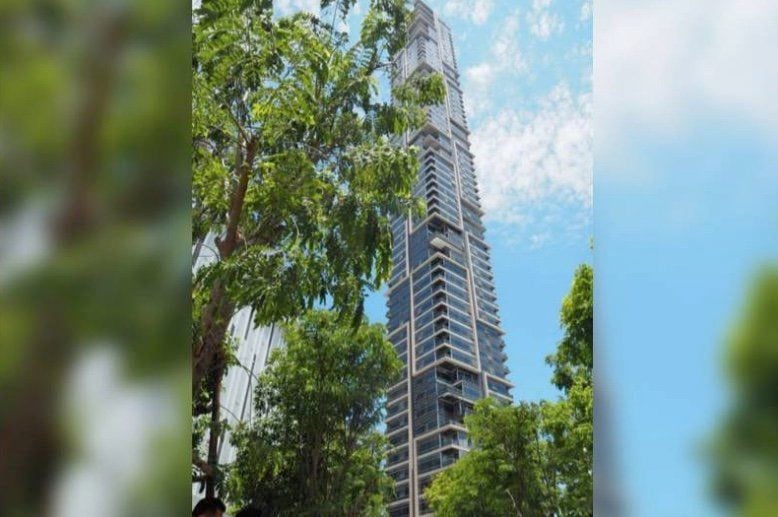 Leaning Tower of Sathorn: not cracked or leaning says Sathorn district chief