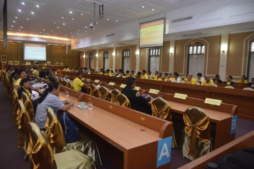 แม่ทัพภาค 4 ประชุมติดตามจัดระเบียบภูเก็ต ก่อนหมดสมัย คสช. | The Thaiger