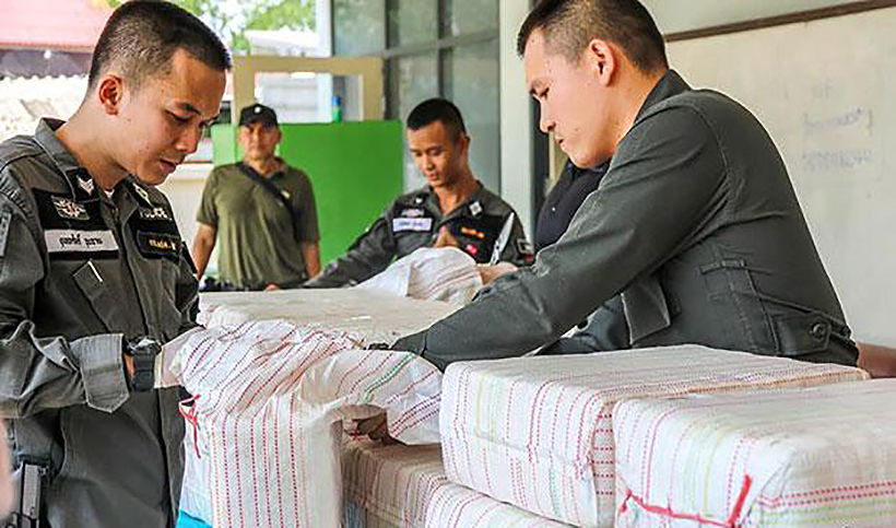 Police seize 2 million meth pills following car chase in Chiang Rai