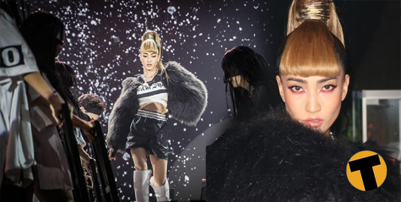 เหมือนไหม “แต้ว ณฐพร” ลุคผมม้า มองเผินๆนึกว่า “ลิซ่า BlackPink” | The Thaiger