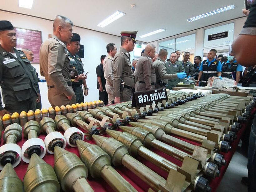 ตำรวจอ้าง อาวุธสงครามทิ้งน้ำ จ.ศรีสะเกษ เป็นชนิดเดียวกับชุมนุมปี 53-57 | The Thaiger