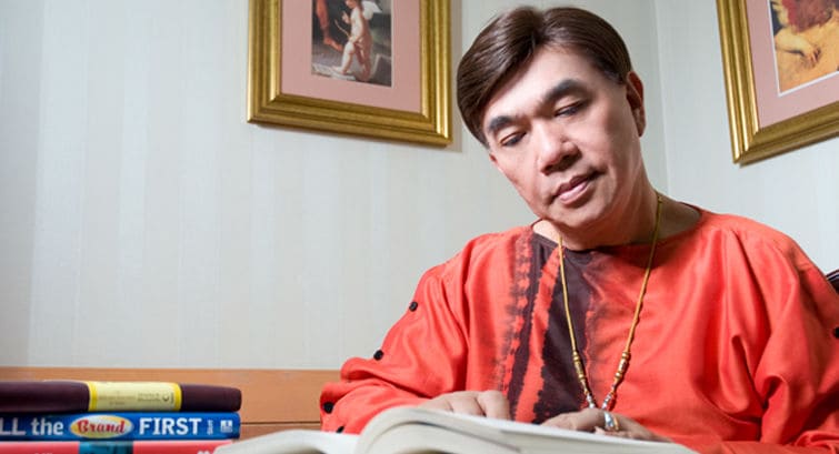 ดร.เสรีชี้ การศึกษาไทยทำ’บิ๊กตู่’พูดอังกฤษไม่ได้ ป้อง ผู้นำหลายประเทศใช้ภาษาตนบนเวทีโลก | The Thaiger