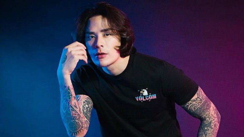 “แทค” ลั่น! เตือนดารา-นักร้อง เลิกยุ่งกับยาเสพติด | The Thaiger