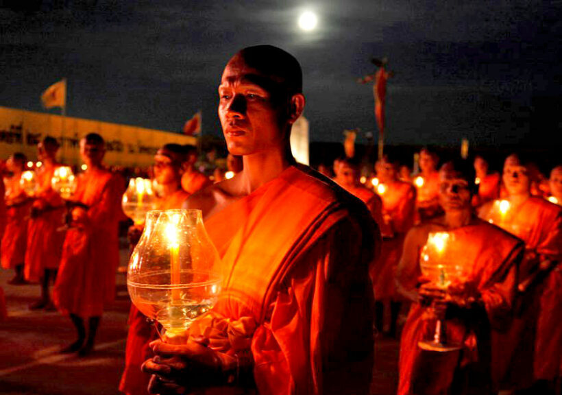 Makha Bucha Day Monday: lots of Buddhism, no booze