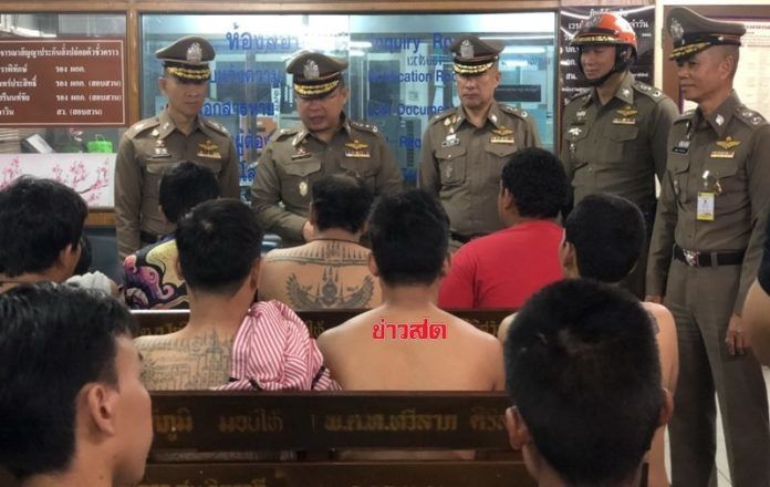 รวบเด็กแว้น 30 คัน ก่อนออกมาป่วนถ.วิภาวดี พบนัดกันผ่านเฟซบุ๊ก | The Thaiger