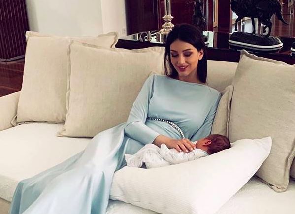 สุลต่านแห่งมาเลเซียทรงหย่าชายานางงามรัสเซีย เหตุเชื่อพระโอรสไม่ใช่เชื้อสายที่แท้จริง | News by The Thaiger