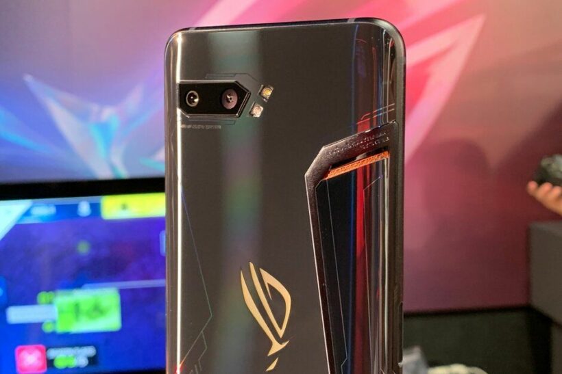 ASUS เผยโฉม ROG Phone 2 ในประเทศจีน พร้อมเปิดตัวทั่วโลก กันยายนนี้ | The Thaiger