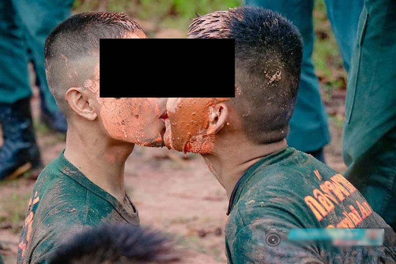 รับน้องรด.โรงเรียนใน จ.อุบลฯ ฉาว หลังให้เด็กแลกลิ้นขณะฝึก แถมครูยังแชร์ภาพกันสนุก | The Thaiger