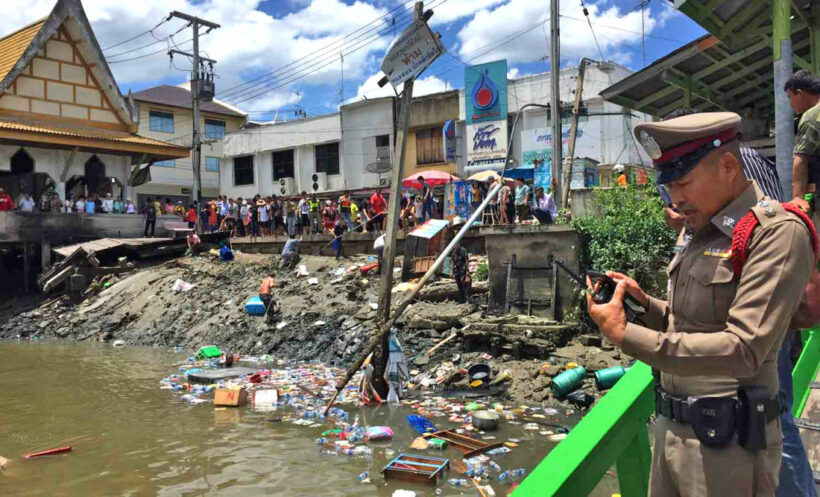 Old food pavilion collapses dumping over 20 people into Samut Songkram river