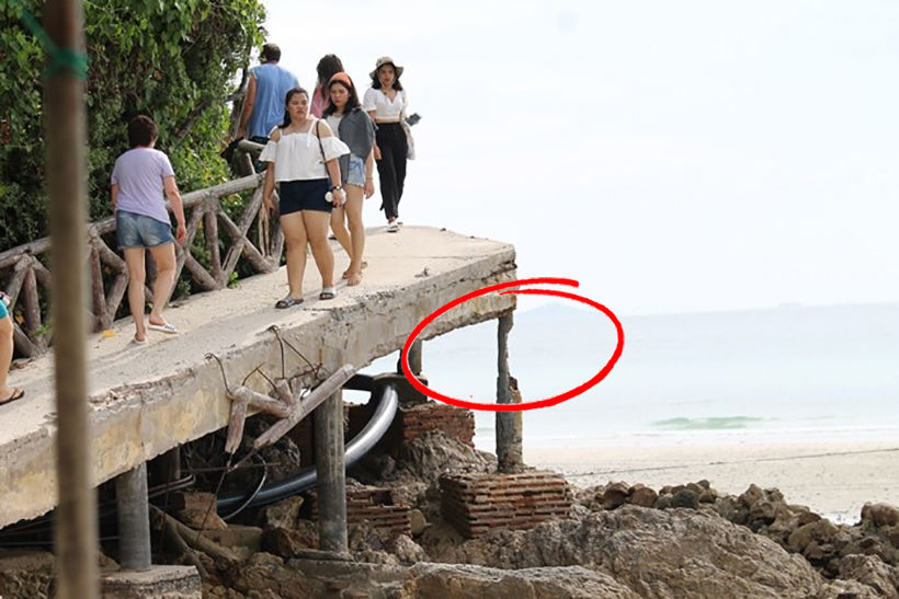 Koh Larn locals urge Pattaya officials to fix their coastal bridge