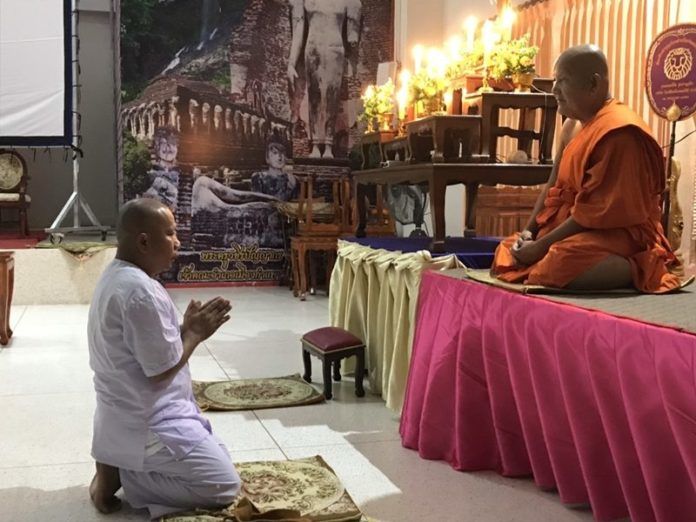 จับสึก 2 เจ้าอาวาส สำนัก ‘อาจารย์แจ๊ว เหนือดวง’ ปลุกเสกตุ๊กตาลูกเทพ | News by The Thaiger
