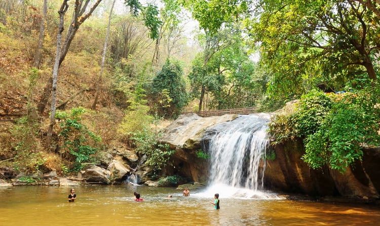 Mae Sa and Tad Mork waterfalls in Chiang Mai closed