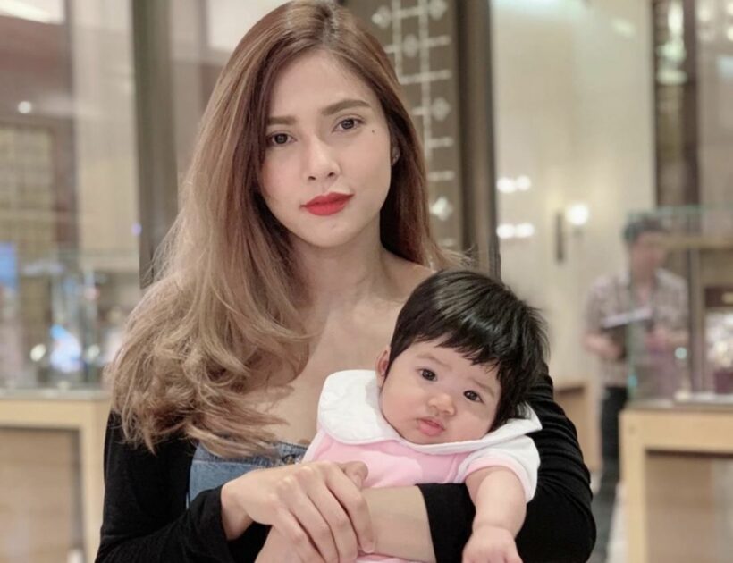 ‘อุ้ม ลักขณา’ โพสต์รูปอวดลูก แต่คนกลับโฟกัสอย่างอื่น | The Thaiger