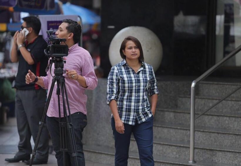 ปรับตัวยุคดิจิตอล “ฐปณีย์ เอียดศรีไชย” ขายขนมจีนอาชีพเสริม | The Thaiger