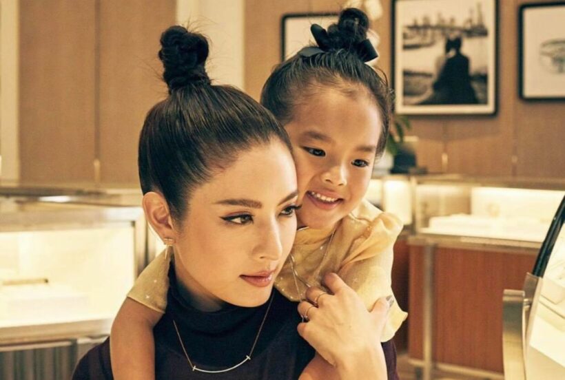 แอฟ ‘ขอบคุณ’ สงกรานต์ไม่พาปีใหม่ไปเจอแมท | The Thaiger
