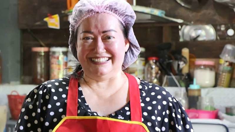 แหม่ม อลิษา เปิดร้านอาหารขายดีจนทำไม่ทัน | The Thaiger