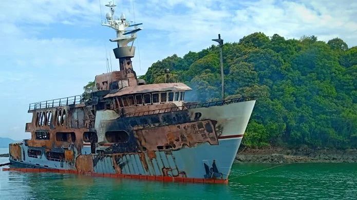 Fishing Boat Fire In Kawthaung: 1 Man Dead, 4 Men Injured