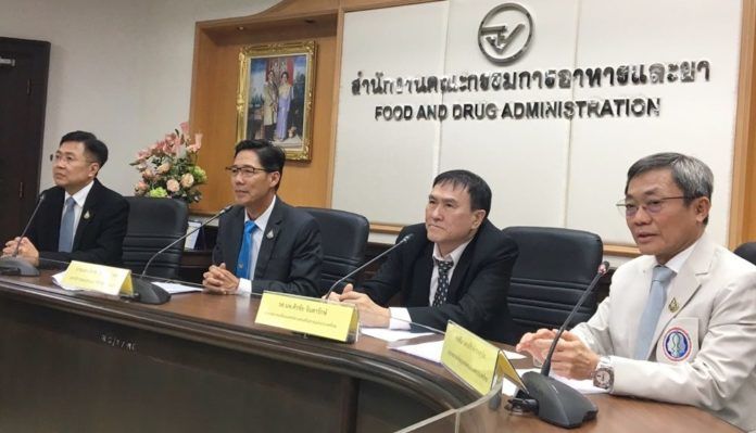อย.สั่งเก็บซิลิโคนผิวขรุขระ พบเสี่ยงก่อมะเร็ง ไทยนำเข้ามาแล้วเหยียบ 30,000 ชิ้น | News by The Thaiger